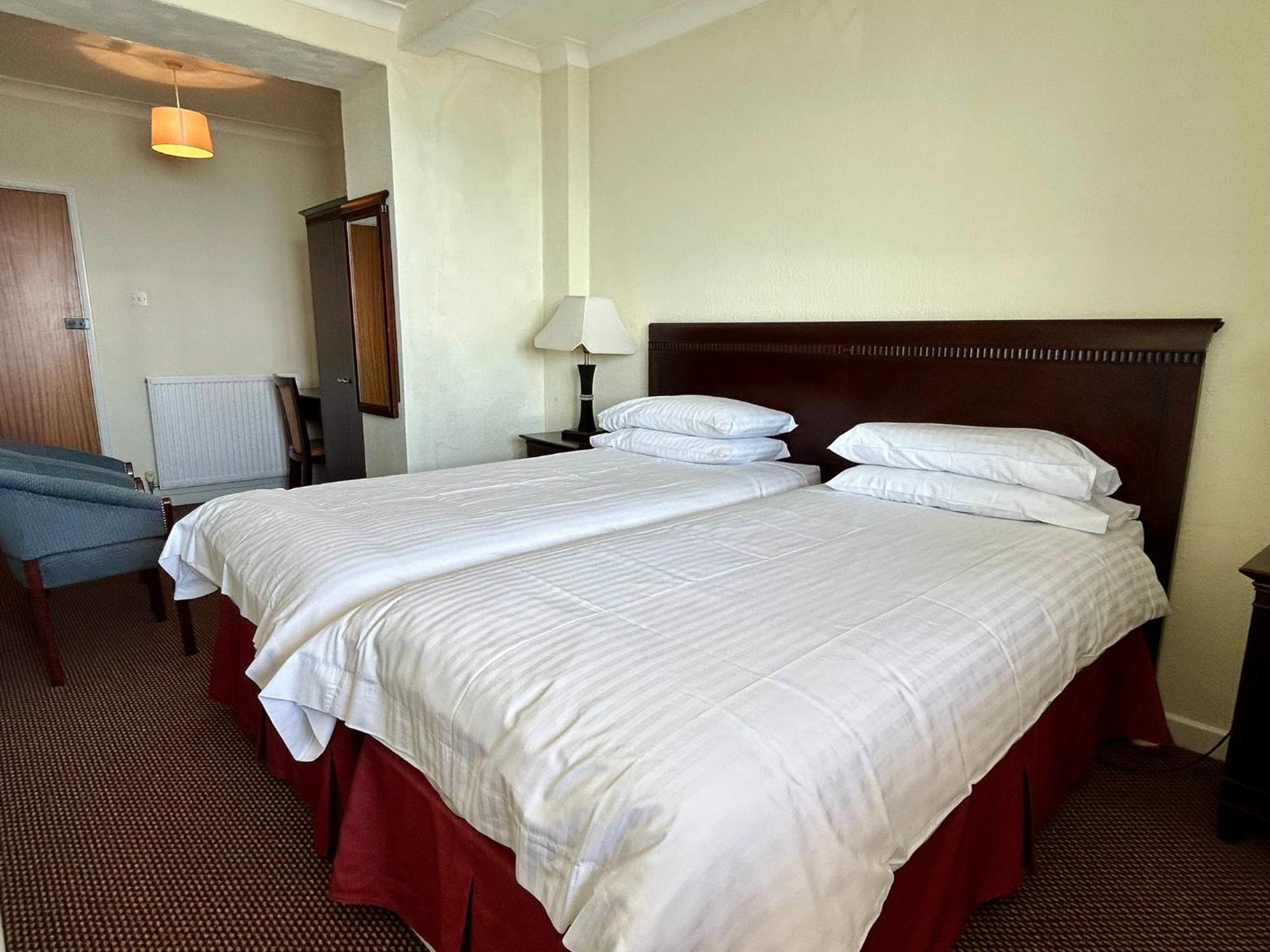 Bay View - Seafront, Sandown - Free Car Ferry For Bookings Of 3 Or More Nights, Subject To Availability Chambre photo