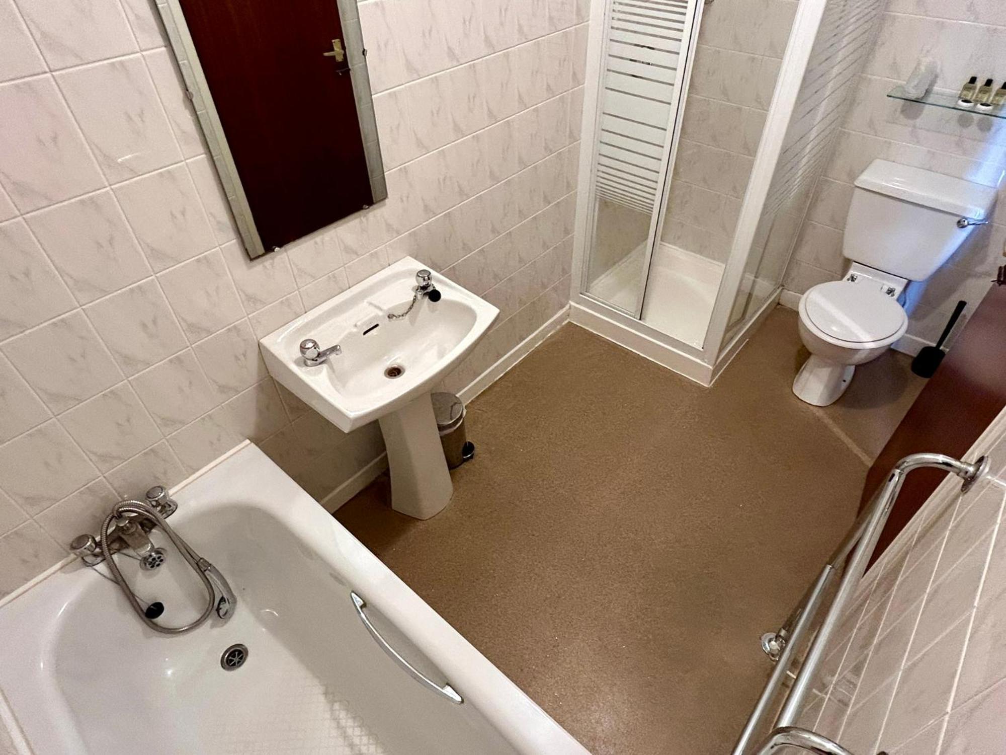 Bay View - Seafront, Sandown - Free Car Ferry For Bookings Of 3 Or More Nights, Subject To Availability Chambre photo